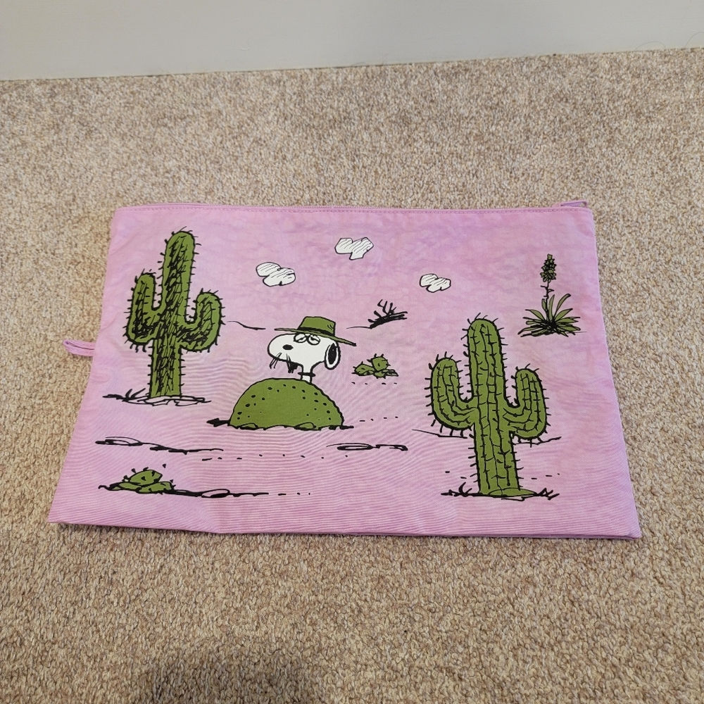 SOLD-- Baggu Large Go Pouch